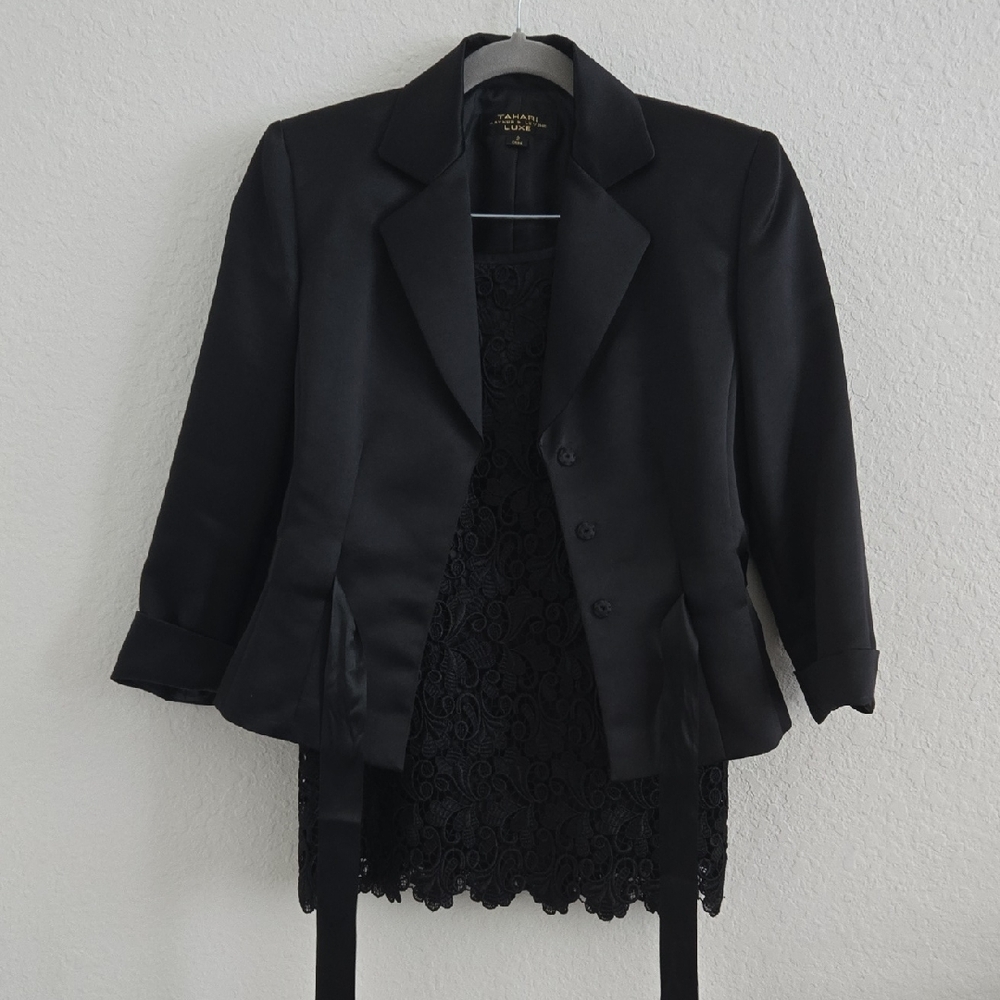 Tahari ASL Black Women's Blazer & Lace Skirt Set Size 2 Petite
